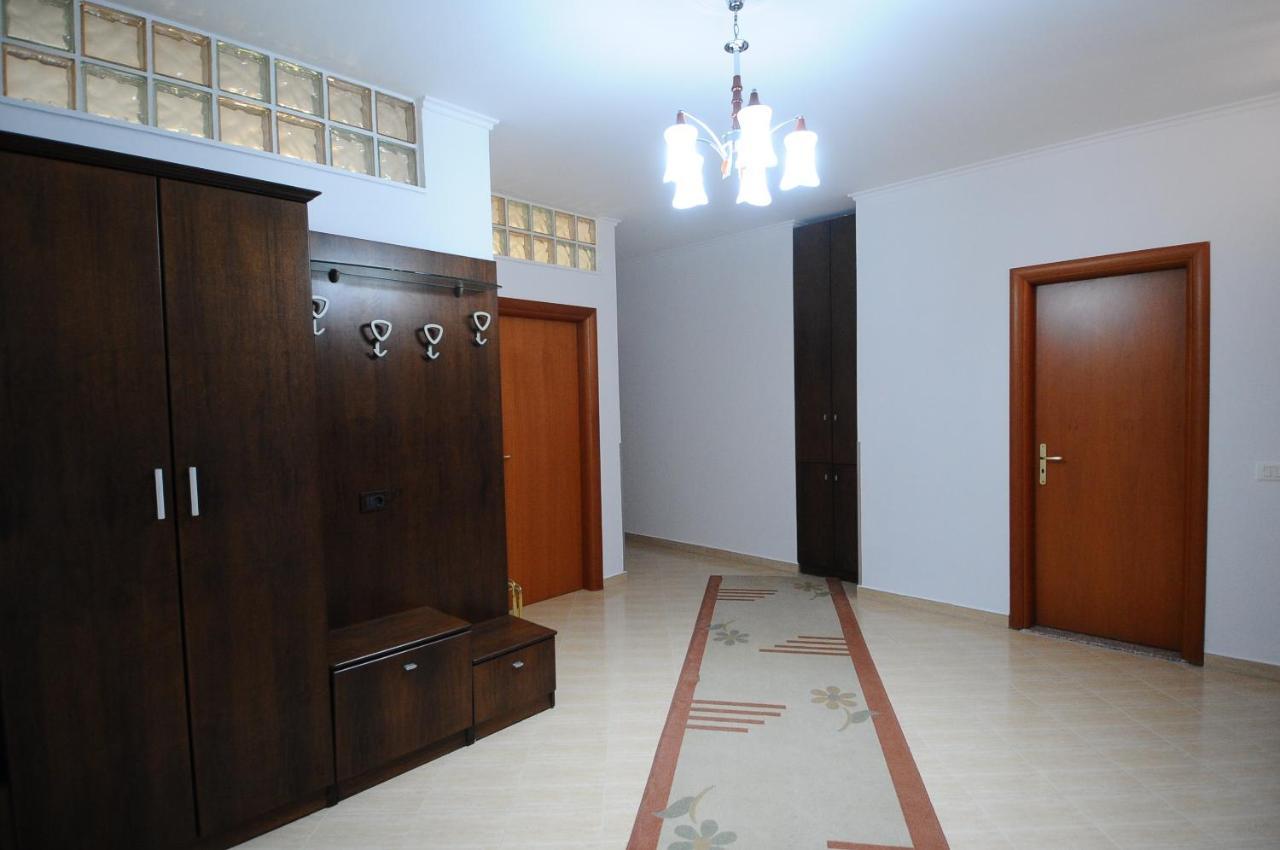 Center Tirana Apartment מראה חיצוני תמונה